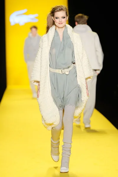 Look 8